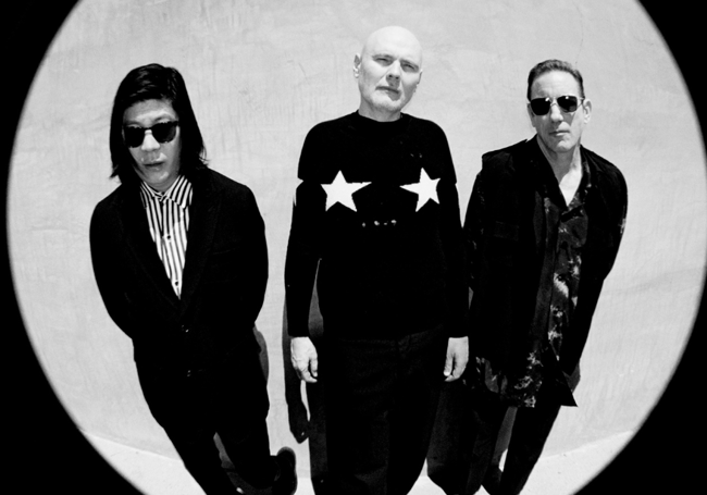 James Iha, Billy Corgan y Jimmy Chamberlin, miembros de The Smashing Pumpkings.